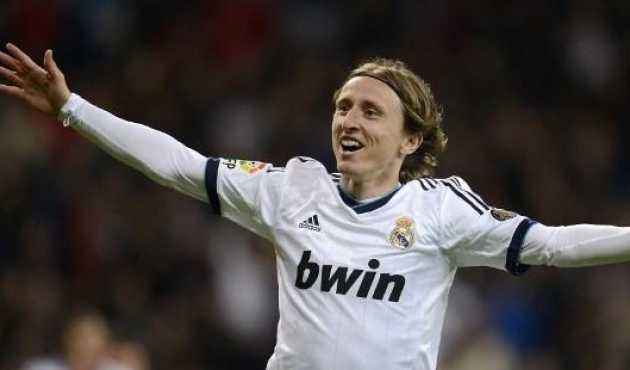 曼联红魔主场零封狼队