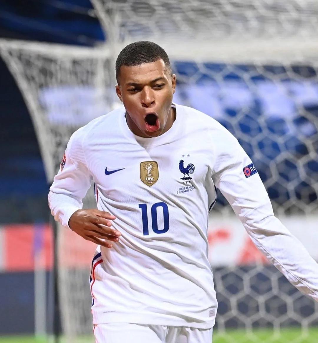 小法谈0-4失利：希望在惨败后成长，会看欧冠国米对阵红军