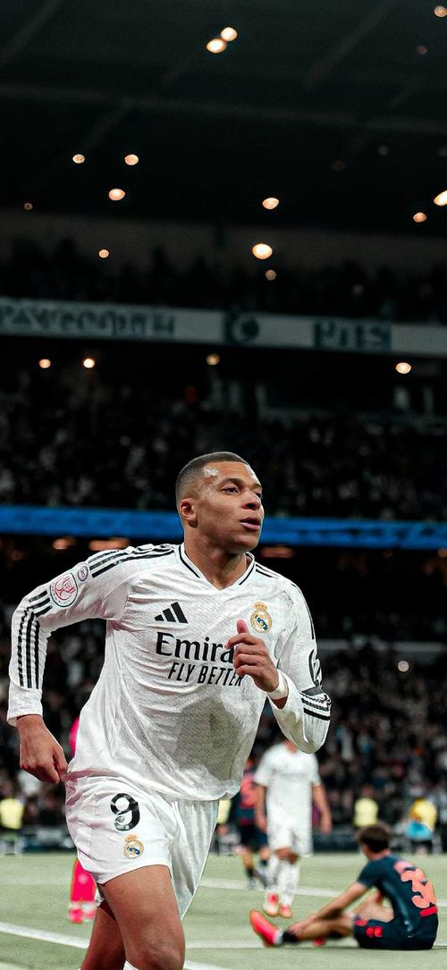 官方：利物浦签下17岁前锋威尔-赖特；据悉费用为20万镑