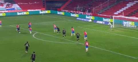 NBA球员数据榜：东契奇助攻领跑,